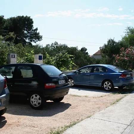 Apartment With A Parking Space - 5115 Murter