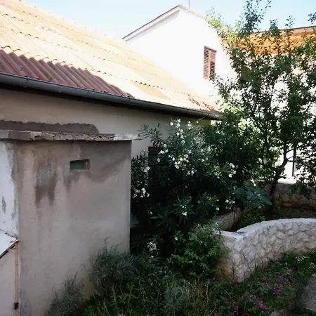 With A Parking Space - 5115 Murter