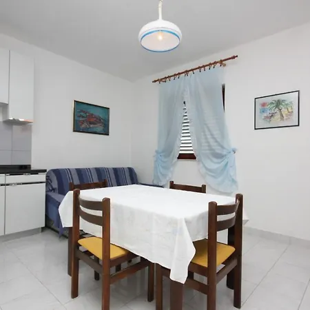 With A Parking Space - 5115