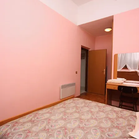 Apartment With A Parking Space - 5115 *