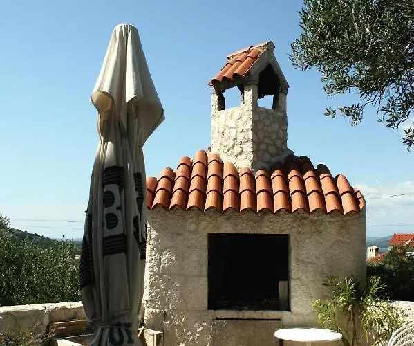 With A Parking Space - 5115 *