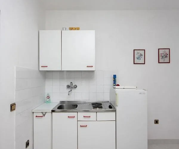 Appartement With A Parking Space - 5115 Murter