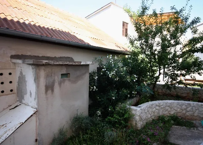 With A Parking Space - 5115 Murter